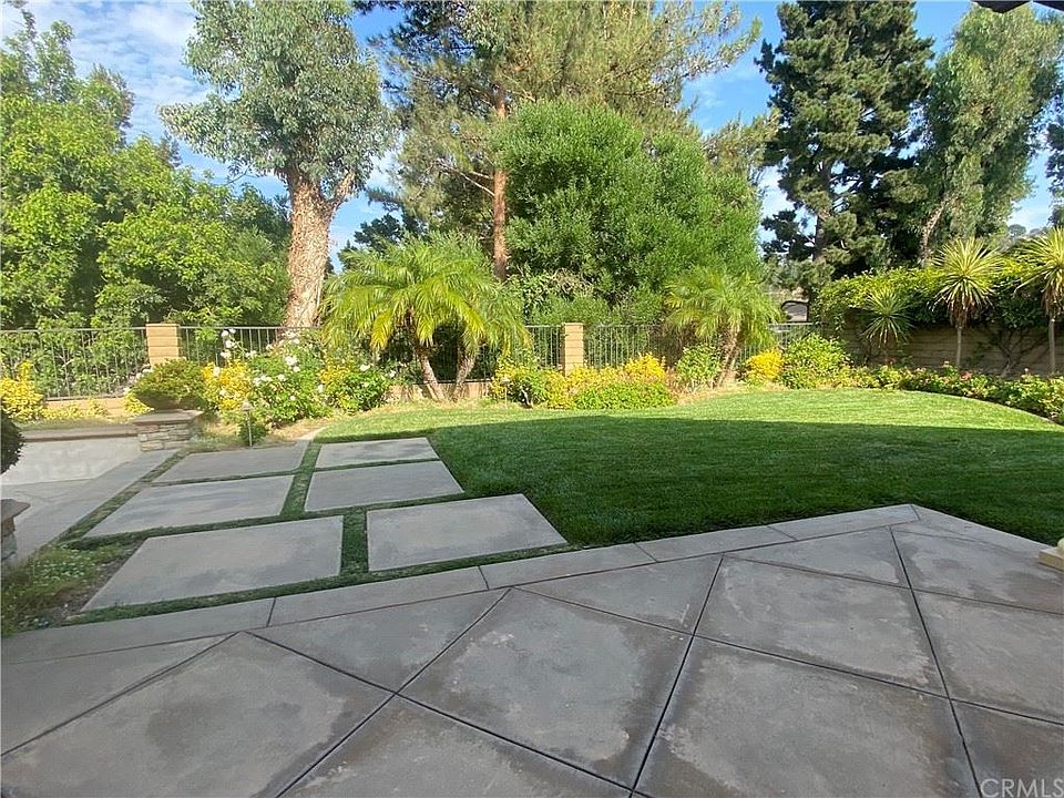 1st image of 461 S Westridge Cir