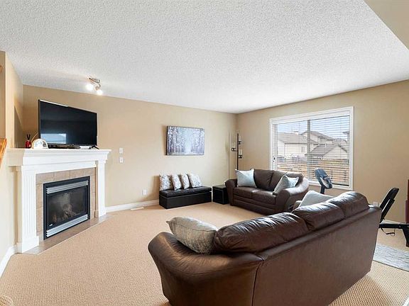 4th image of 249 W Springmere Way