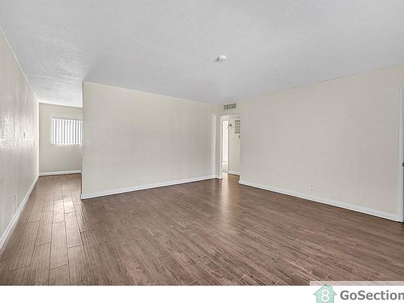 3rd image of 2201 Sunrise Ave APT 7