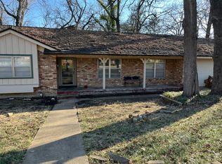 138 Circle Dr, Denison, TX 75021