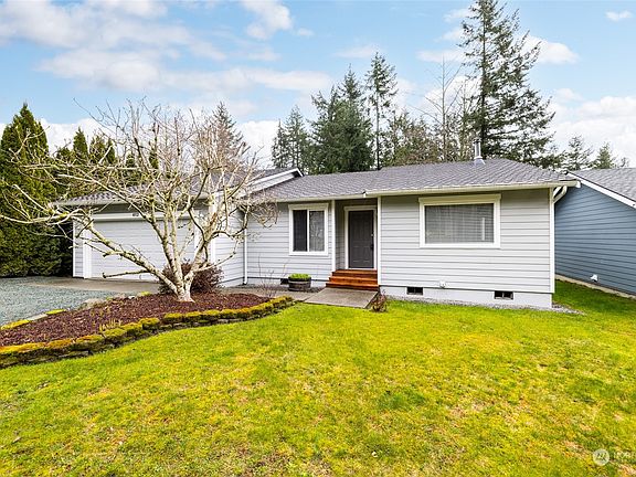 3rd image of 412 E Alder Drive
