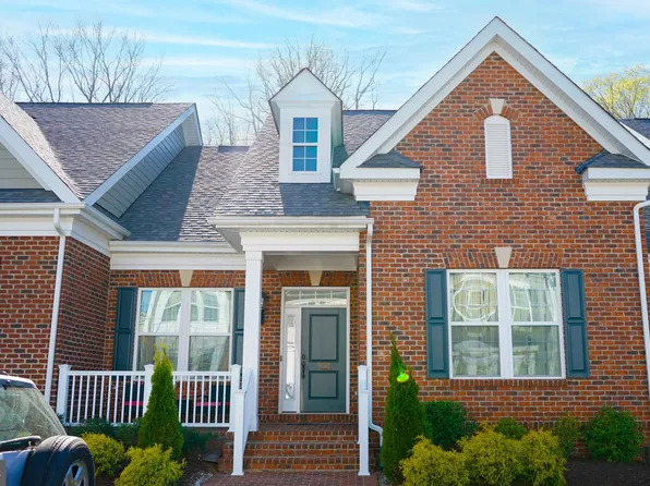 376 Buckeye Cir, La Plata, MD 20646