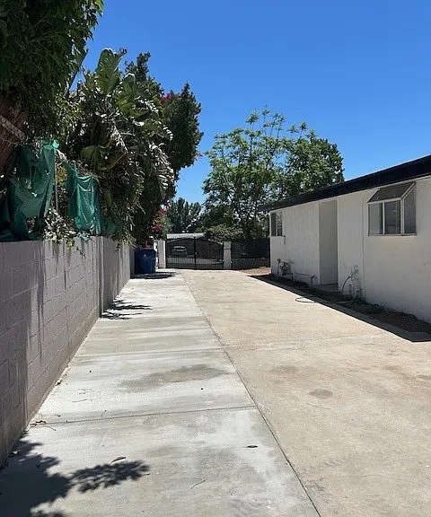 driveway