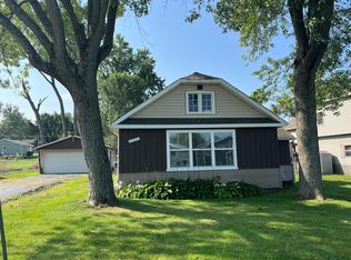 23401 82nd St, Salem, WI 53168