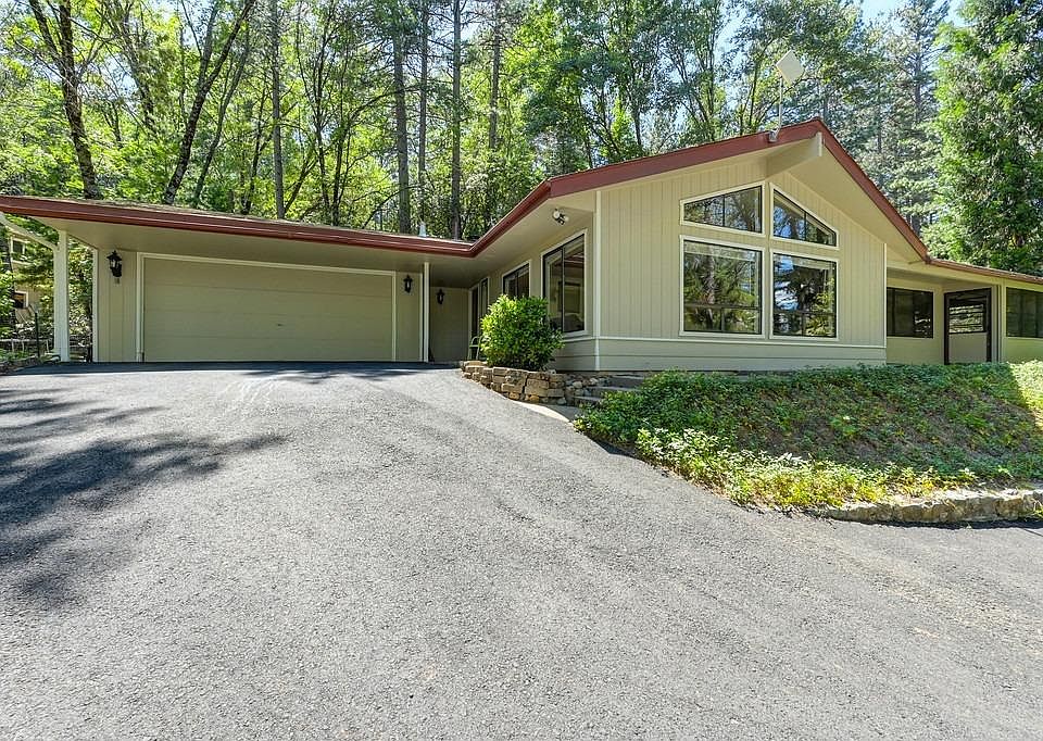 1st image of 327 Sunnyside Dr