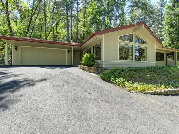 327 Sunnyside Dr, Colfax, CA 95713