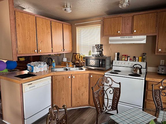 5th image of 1508 E Main St Trailer 30
