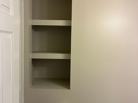 5th image of 2608 Clark Ave