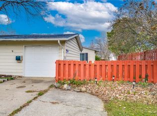 458 Sprague Rd, Berea, OH 44017