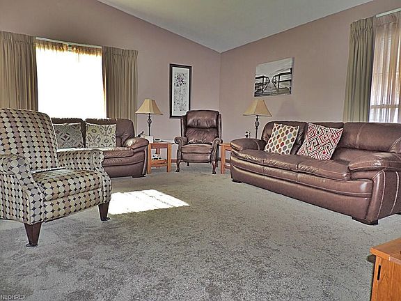 2nd image of 8493 Melody Ln