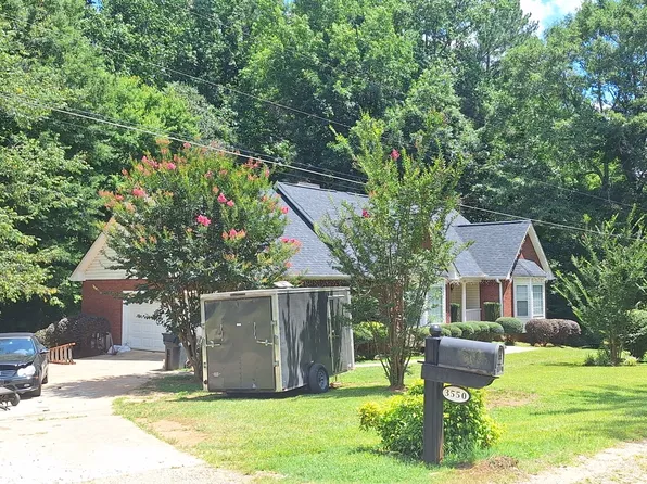 3550 Woodside Dr, Stockbridge, GA 30281