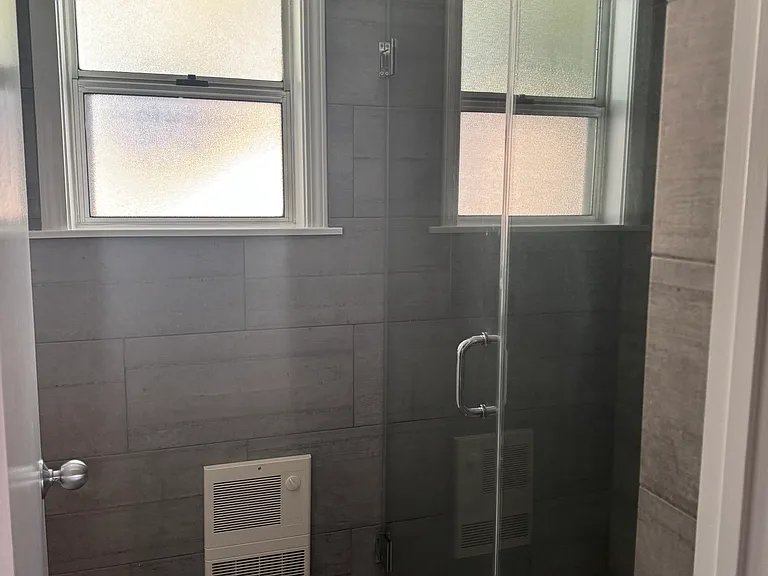 1635 Scott Ave — Photo 19