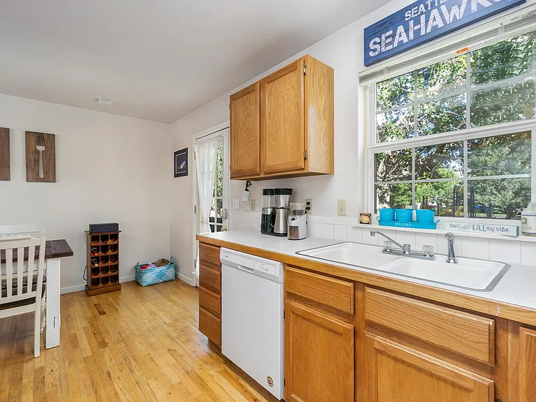 2805 Leisure Dr — Photo 8