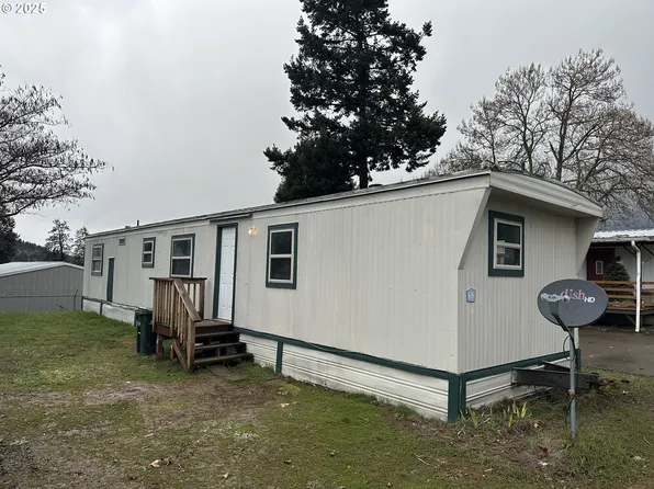 819 S Comstock Ave Space 68, Sutherlin, OR 97479