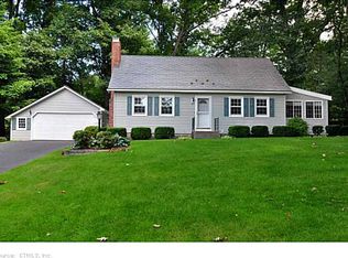 67 Chestnut Dr, West Suffield, CT 06093