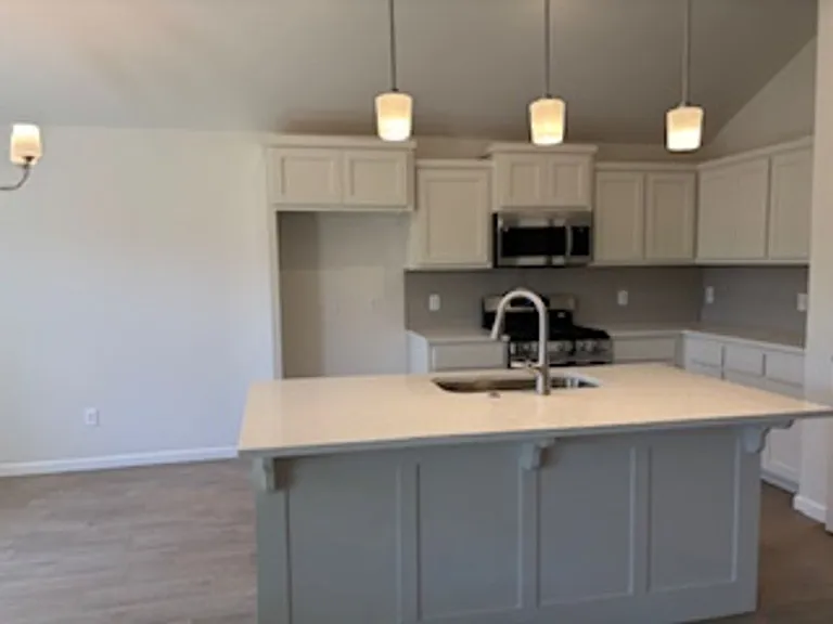 18216 Austin Ct — Photo 6