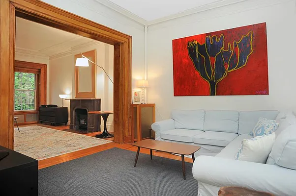 Rented by R New York | media 40