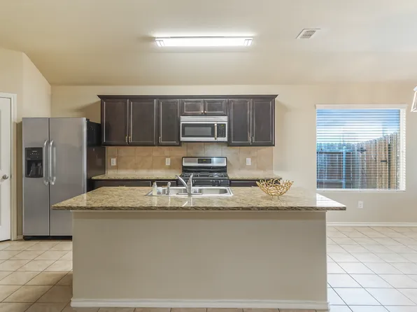6353 Seagull Ln, Fort Worth, TX 76179