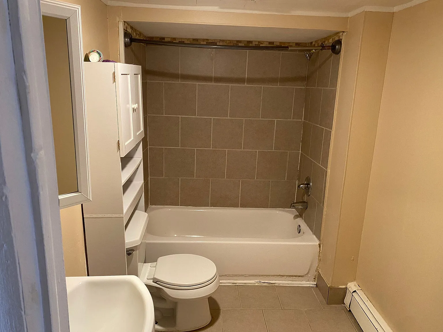 93 Euclid Ave - 3 — Photo 3