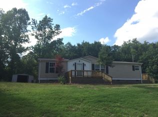 95 Sequoyah St, Mosheim, TN 37818