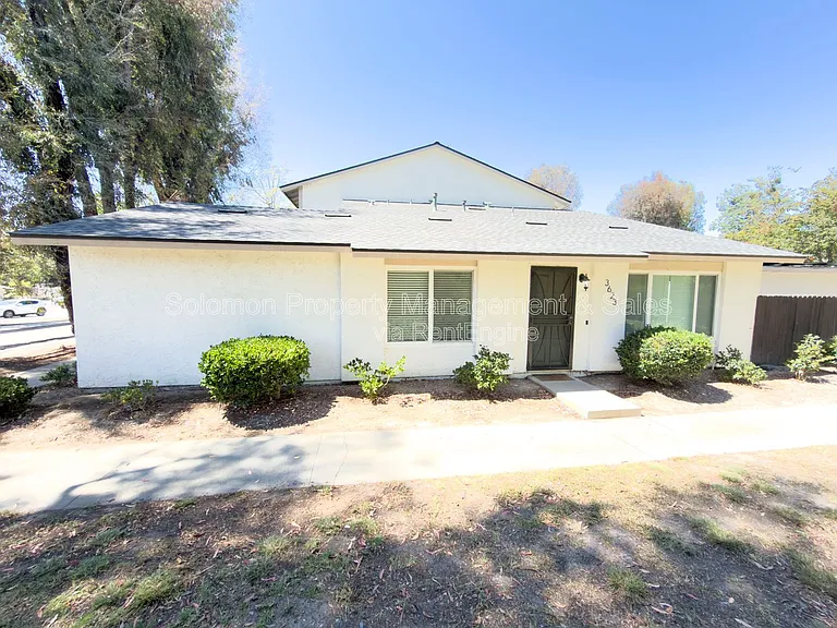 3623 Harbor Crest Way — Photo 2