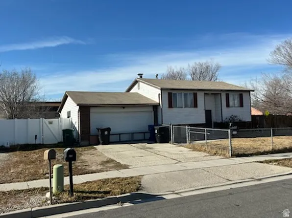 5260 S Duke Ln, Taylorsville, UT 84129