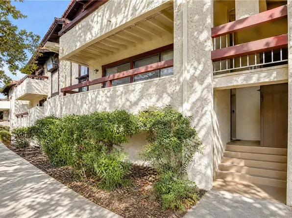 27979 Sarabande Ln Unit 247, Santa Clarita, CA 91387