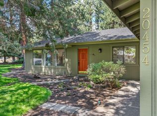 20454 Whistle Punk Rd, Bend, OR 97702