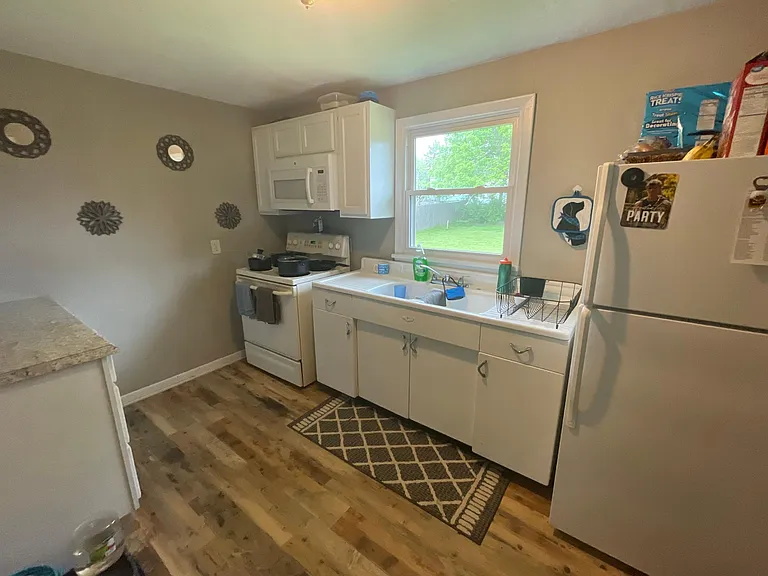 1617 Berwin Ave — Photo 4