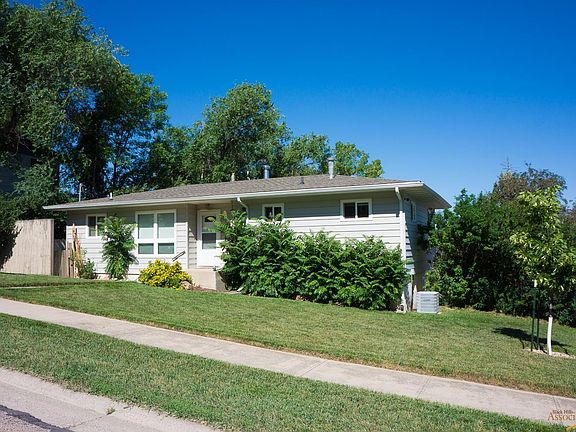 2nd image of 1701 Cruz Dr