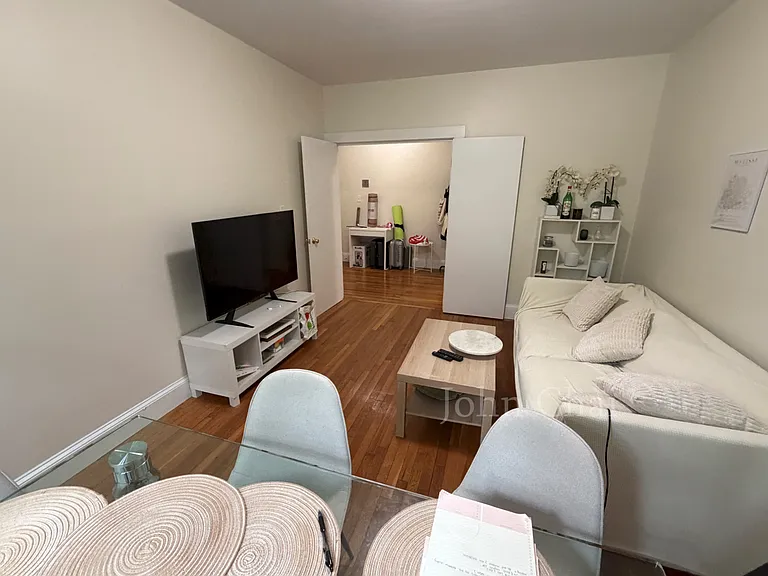 120 Washington St #1 — Photo 7