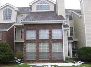 39 Carriage Crossing Ln, Middletown, CT 06457