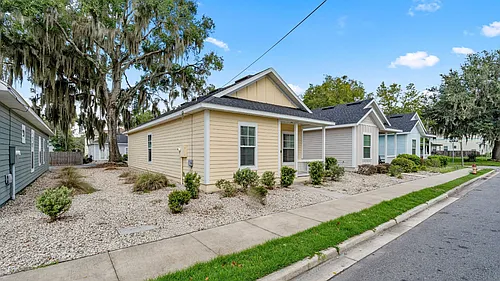 420 NW 1st St Photo 1