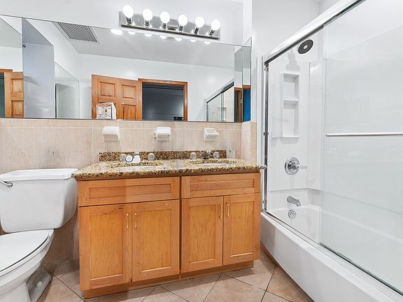 5th image of 144 Chambers St APT 3
