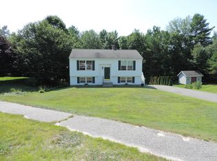 5 Garden Ln, Windham, ME 04062