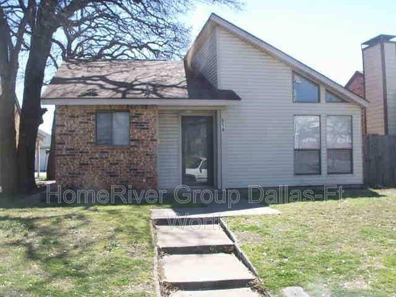 1st image of 914 Schulze Dr
