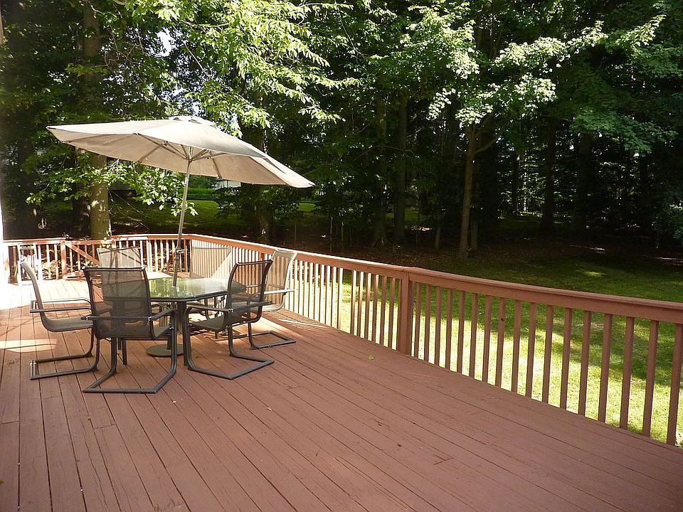 2nd image of 260 Sycamore Mills Rd