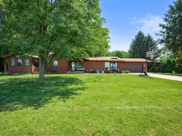6733 E High St #36, Mooreland, IN 47360