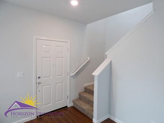 3rd image of 8136 Creeping Willow Ln