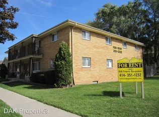 5600 N 95th St APT 1, Milwaukee, WI 53225