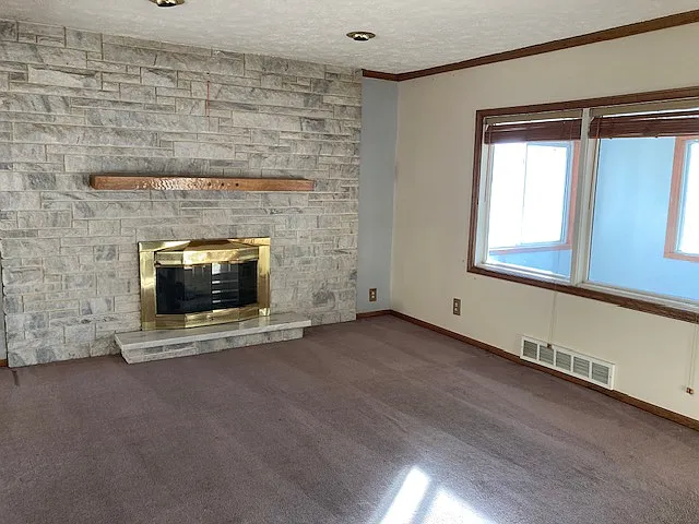 411 N Shady Bend Rd — Photo 3