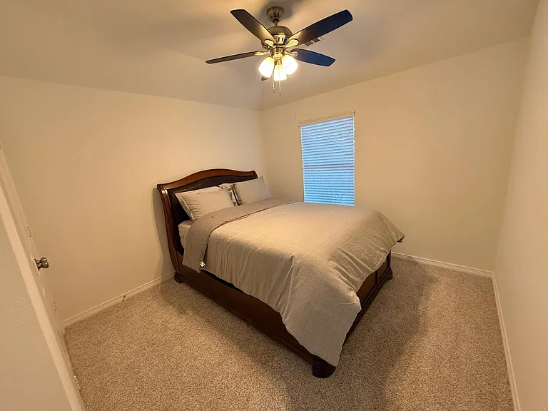 9839 Planters Row Dr — Photo 11