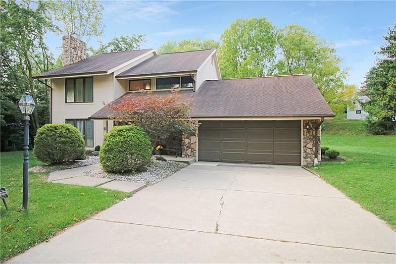 1st image of 3904 Laurel Oak Cir