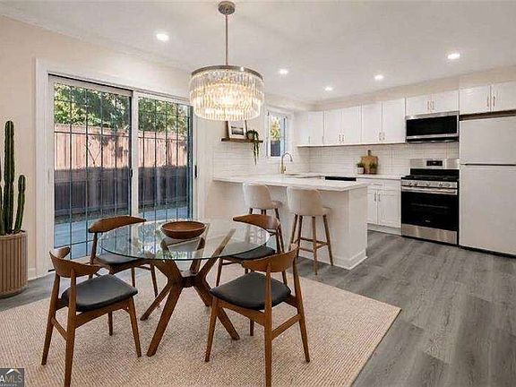 2nd image of 3298 Abbeywood Dr