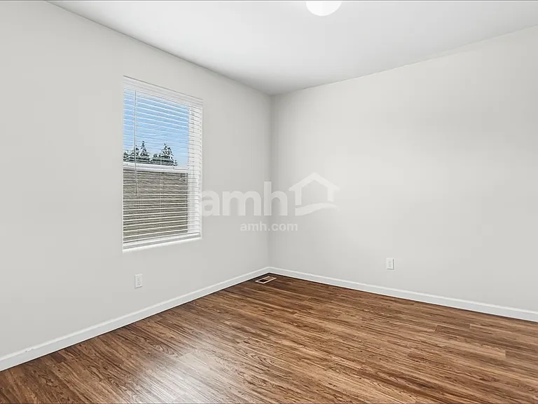 18960 112th Avenue Ct E — Photo 17
