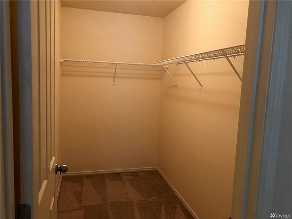 5th image of 1736 Kennedy Pl