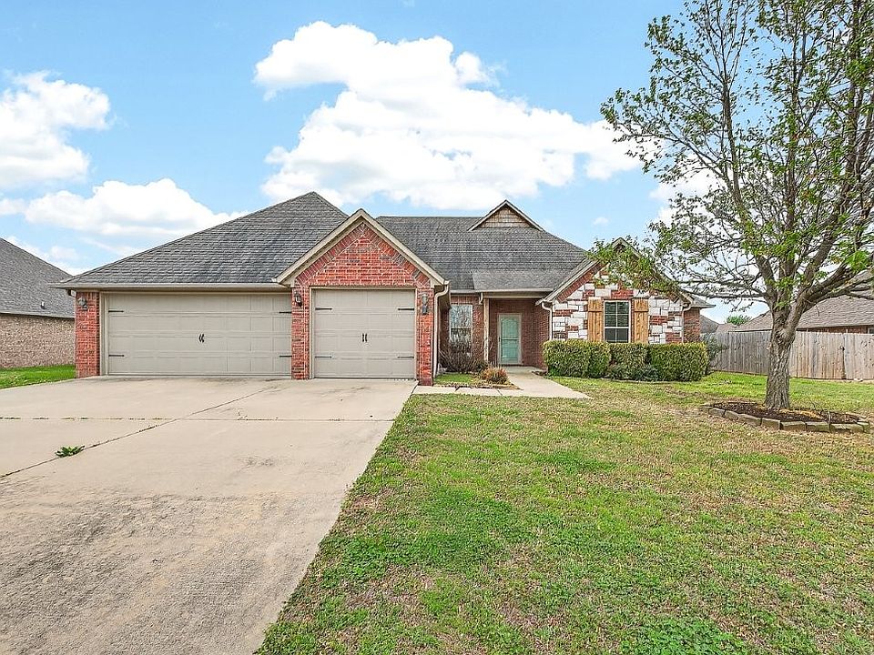 1st image of 3807 SW Roundstone Blvd