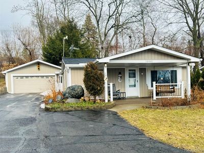 10461 Nine Mile Rd, Whitmore Lake, MI, 48189