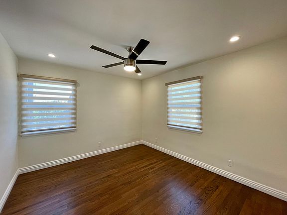 5th image of 102 Gaviota Ave #112