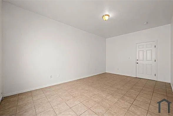Studio, 450 sqft, $2,041 — Photo 4